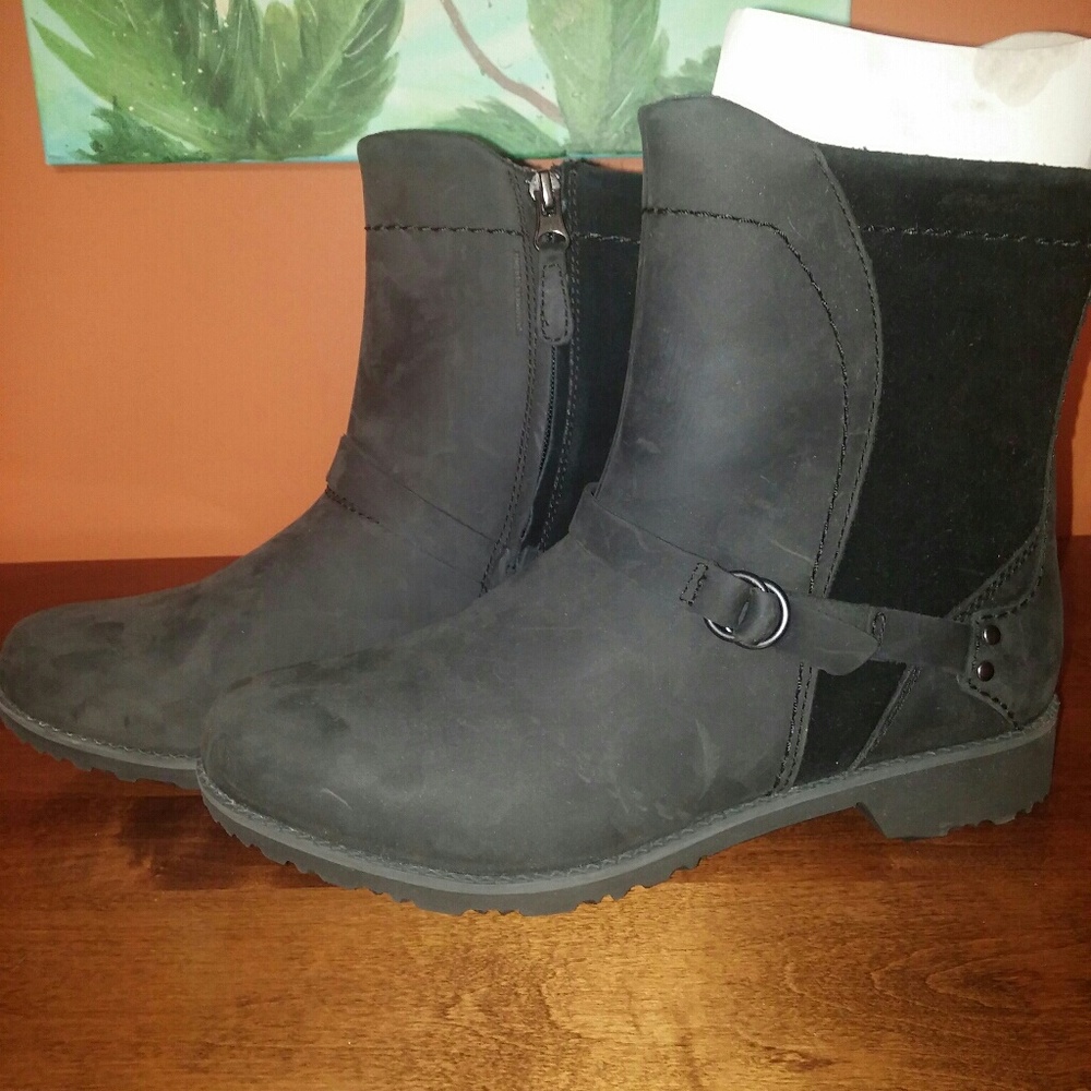 Eddie Bauer boots